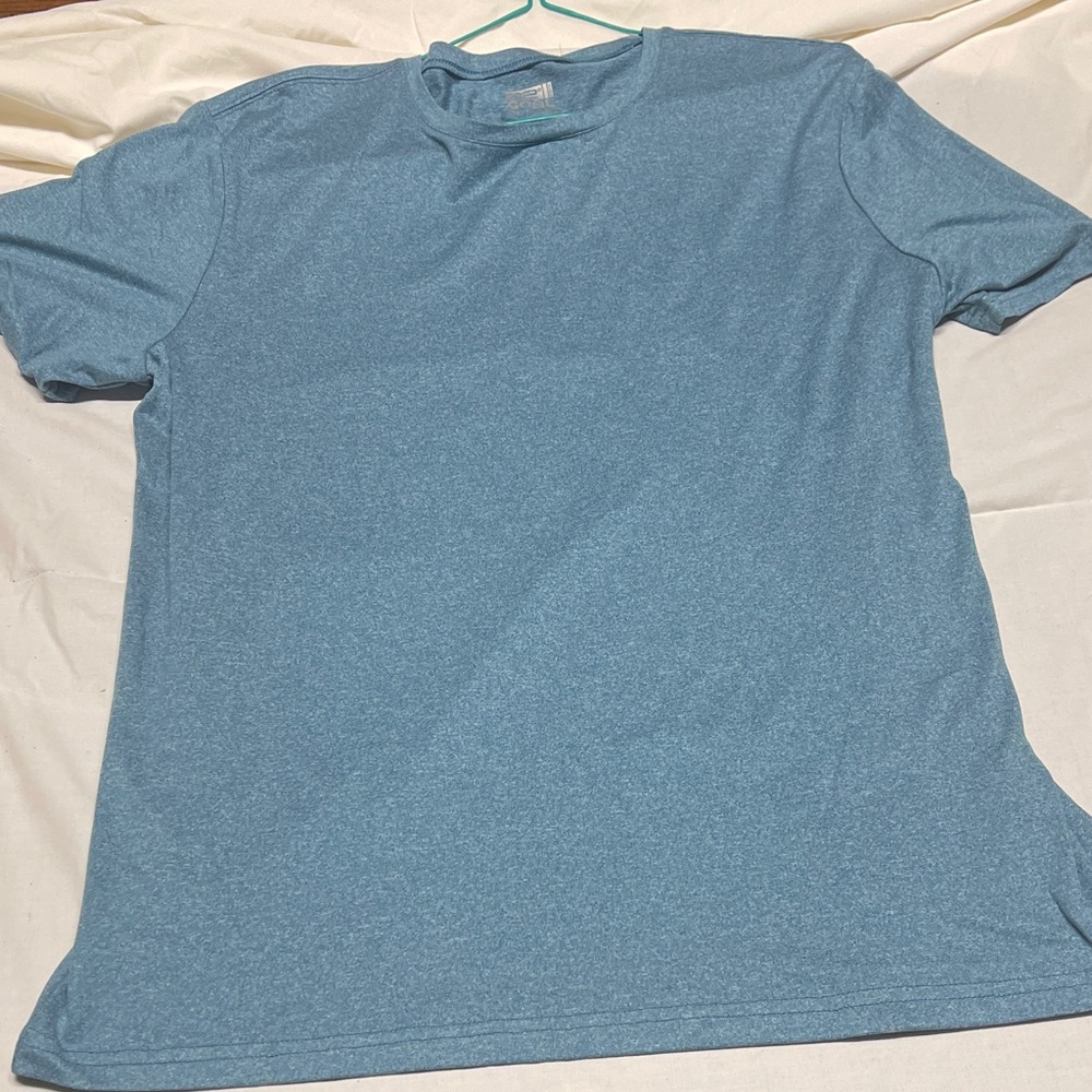 32 Degrees Light Blue Short Sleeve Tee